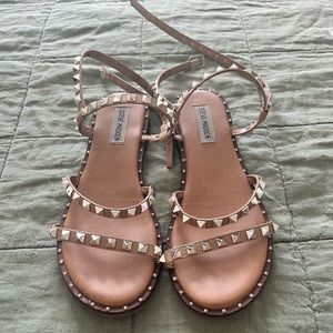 Steve Madden size 7 studded sandals
